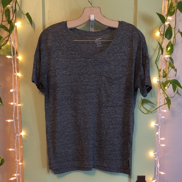 Women's Old Navy Boyfriend Dark Heather Gray Pocket Tee XS - Picture 1 of 9
